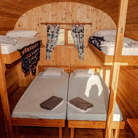 Camping Montana Roja فندق