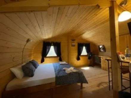 Camping Montana Roja