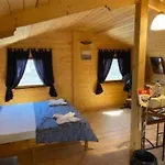 Hotel Camping Montana Roja *