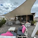 Camping Montana Roja Hotel *