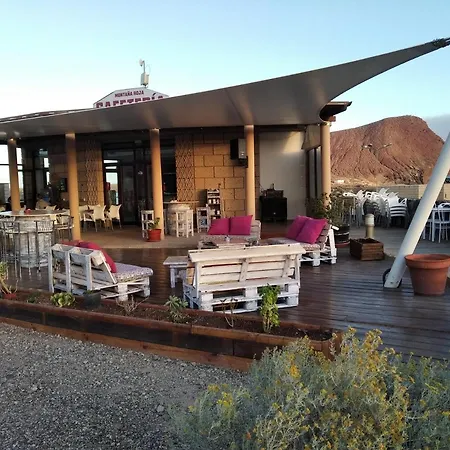 Camping Montana Roja El Medano (Tenerife)