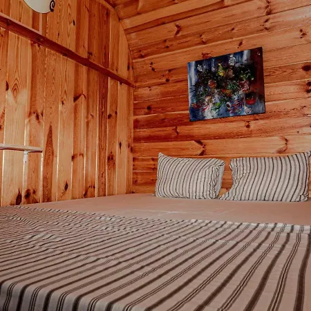 Hotel Camping Montana Roja