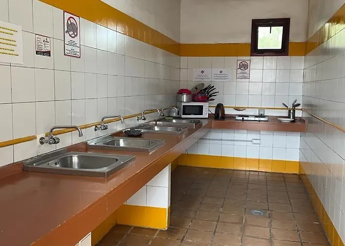 Hotel Camping Montaña Roja