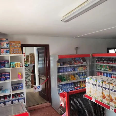 Hotell Camping Montana Roja