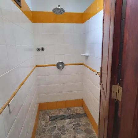 Hotell Camping Montana Roja *