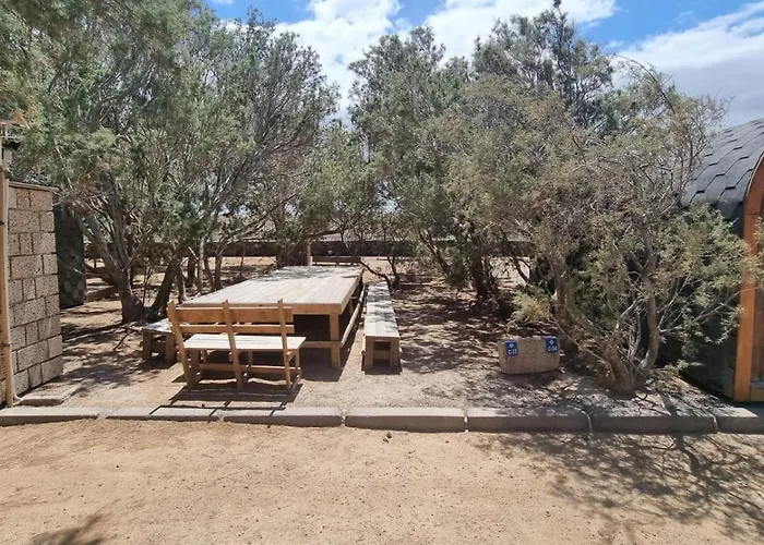 Hotel Camping Montana Roja